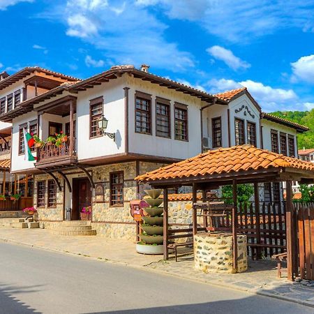 Alexandrov'S Houses Hotel ซลาโตกราด ภายนอก รูปภาพ