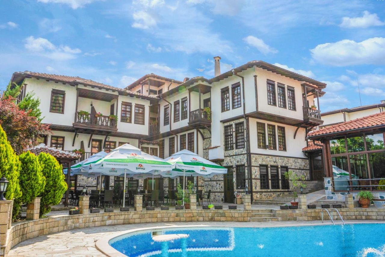 Alexandrov'S Houses Hotel ซลาโตกราด ภายนอก รูปภาพ