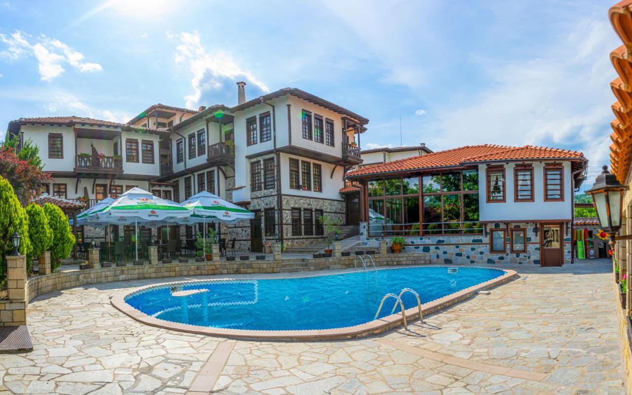 Alexandrov'S Houses Hotel ซลาโตกราด ภายนอก รูปภาพ