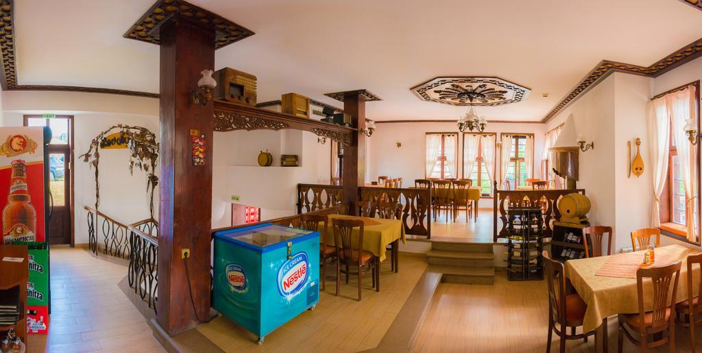 Alexandrov'S Houses Hotel ซลาโตกราด ภายนอก รูปภาพ