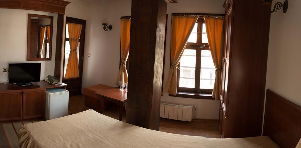 Alexandrov'S Houses Hotel ซลาโตกราด ภายนอก รูปภาพ