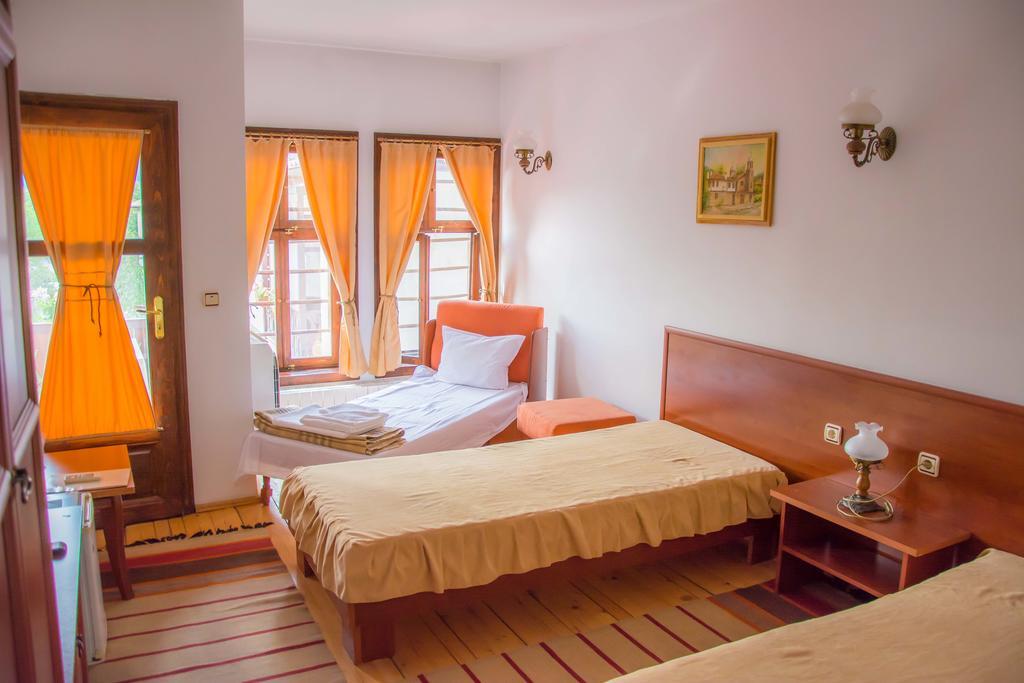 Alexandrov'S Houses Hotel ซลาโตกราด ภายนอก รูปภาพ