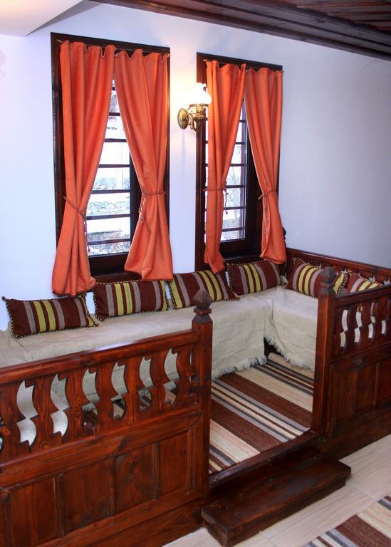 Alexandrov'S Houses Hotel ซลาโตกราด ภายนอก รูปภาพ