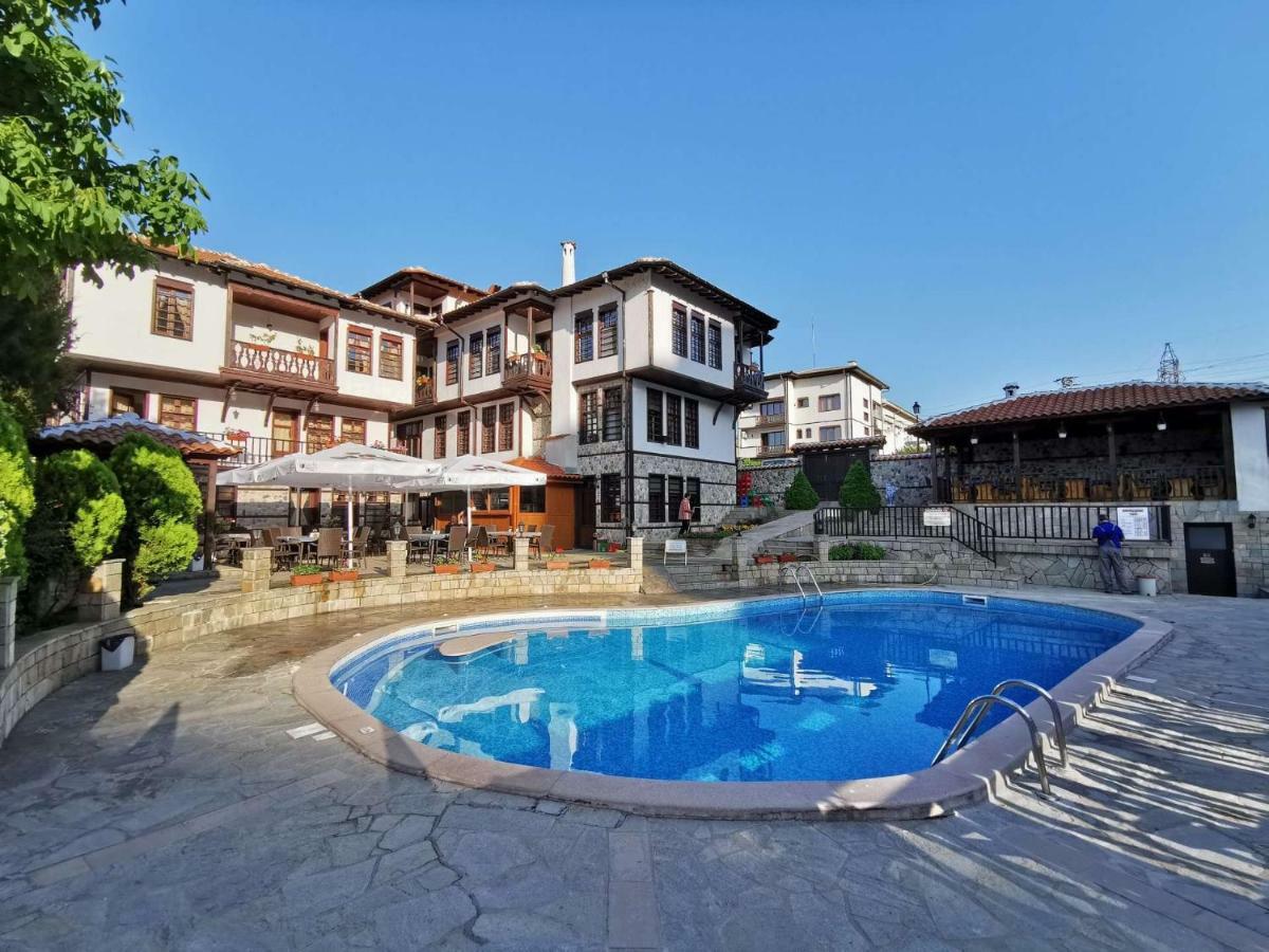 Alexandrov'S Houses Hotel ซลาโตกราด ภายนอก รูปภาพ