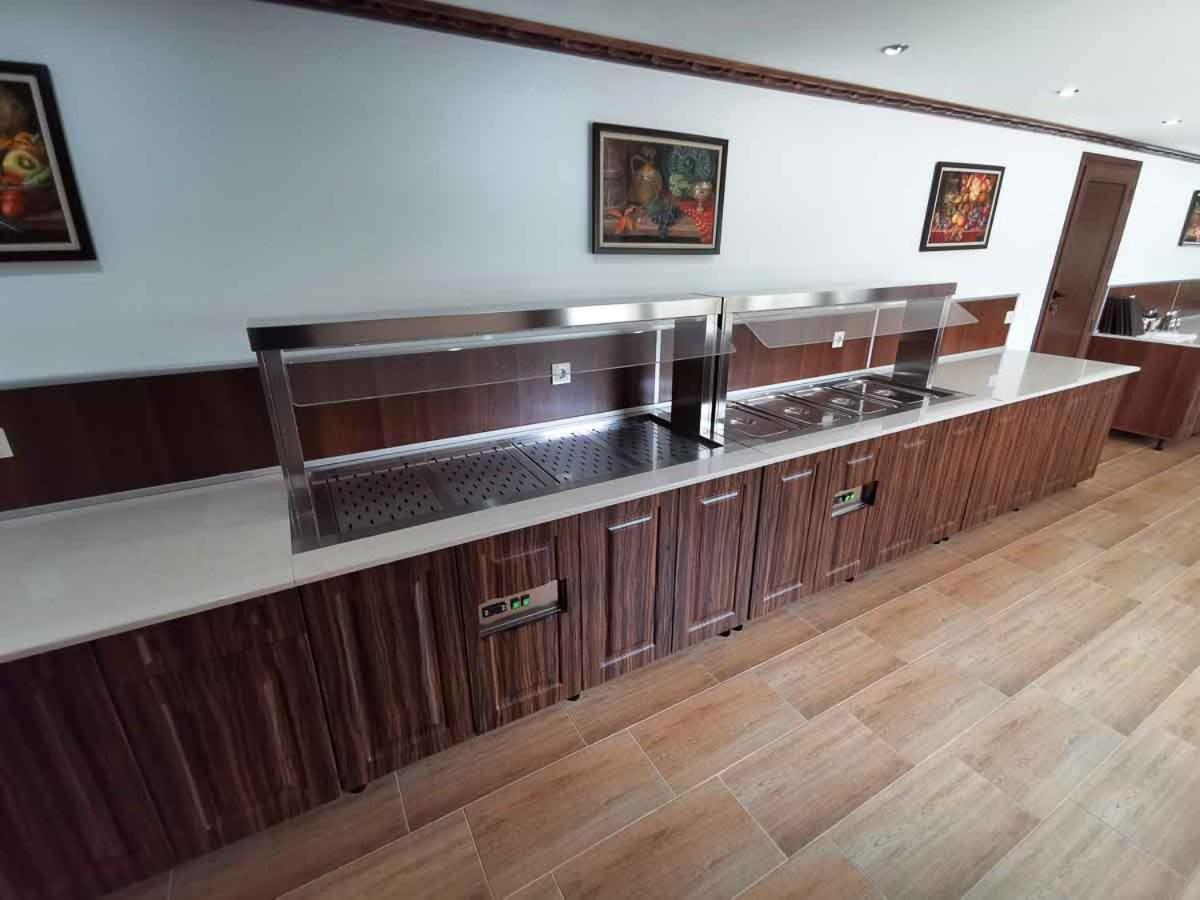 Alexandrov'S Houses Hotel ซลาโตกราด ภายนอก รูปภาพ