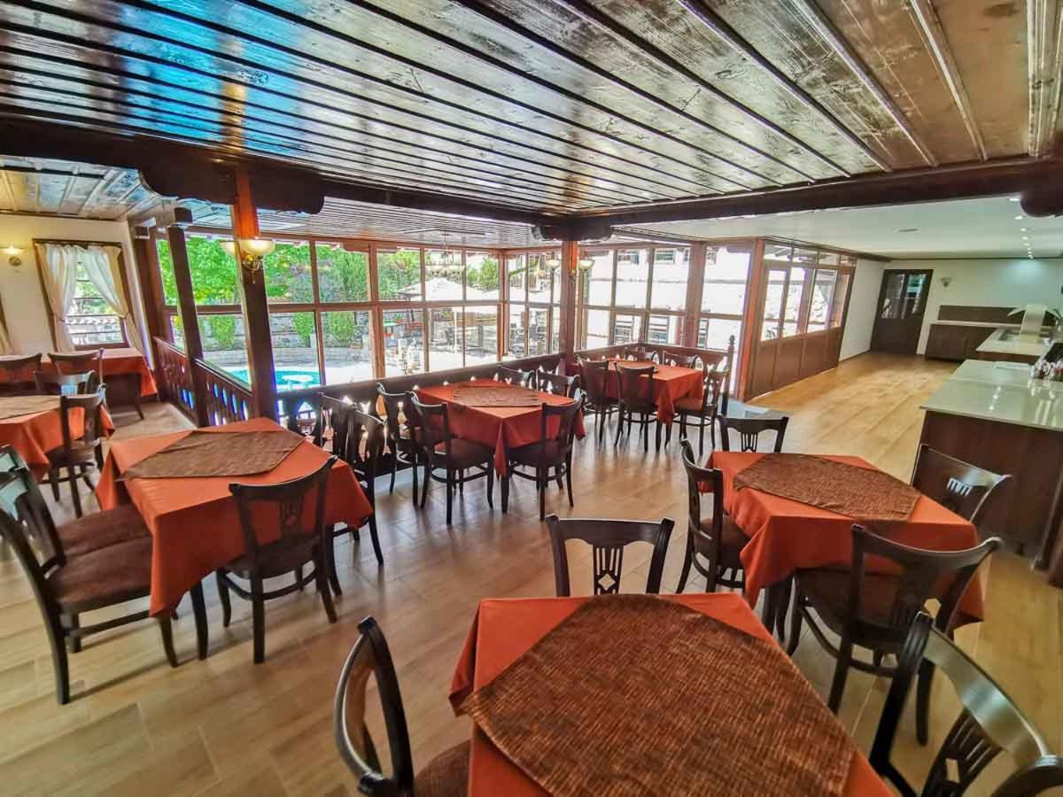 Alexandrov'S Houses Hotel ซลาโตกราด ภายนอก รูปภาพ